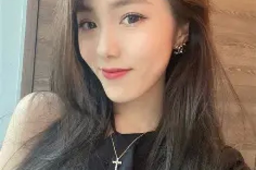 余文乐正式官宣离婚终结了维持九年的婚姻当初和豪门千金结缘成婚整场婚姻他自始至终没占半点便宜