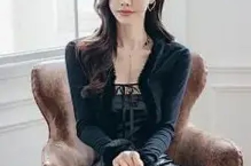 胡杏儿老公李乘德夜店搂抱事件后离婚生日照曝光！胡杏儿曾遗憾认识老公太晚